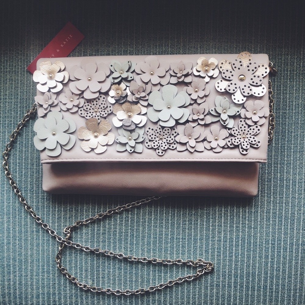 NWT Kelly & Katie Pink floral Crossbody